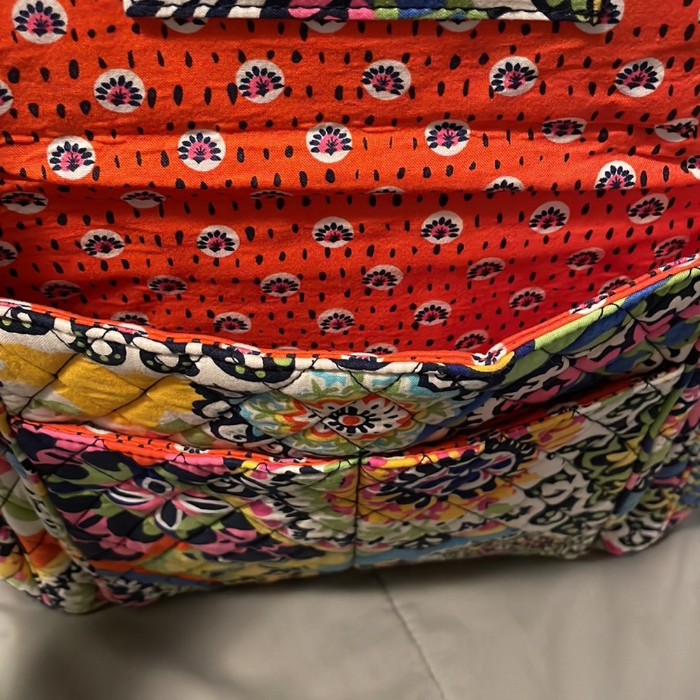 Vera Bradley Rio pattern backpack - Picture 4 of 12
